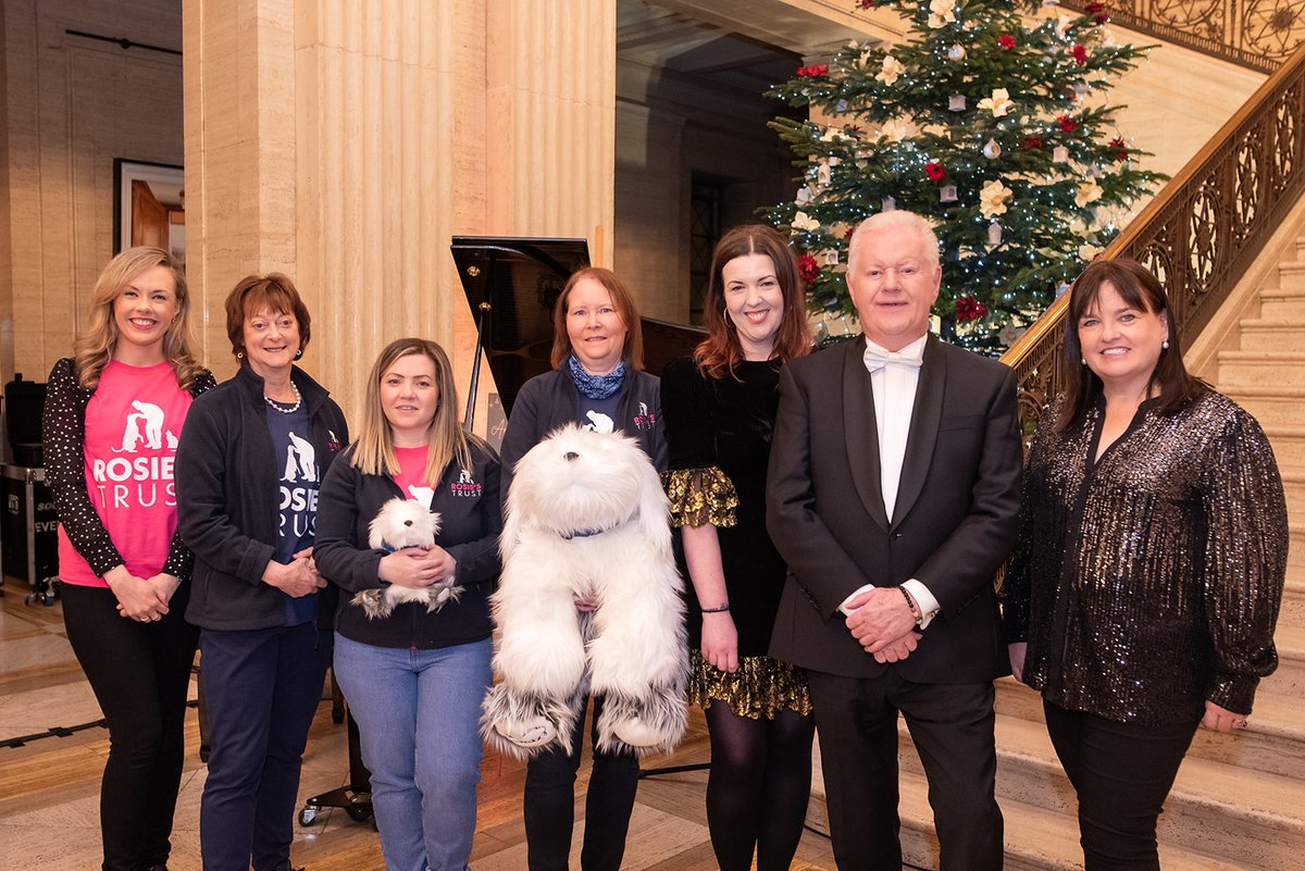 RosiesTrust's tweet photo. The Lindsay Chorale raises the roof for us 🙌

Welcoming over 200 guests to Parliament Buildings, the group performed a medley of well-known songs – with a special guest appearance by @thepriests 🎵

More on the evening of celebration ⬇️
https://t.co/Bh27TmtPLv https://t.co/w6pS9a8NLU