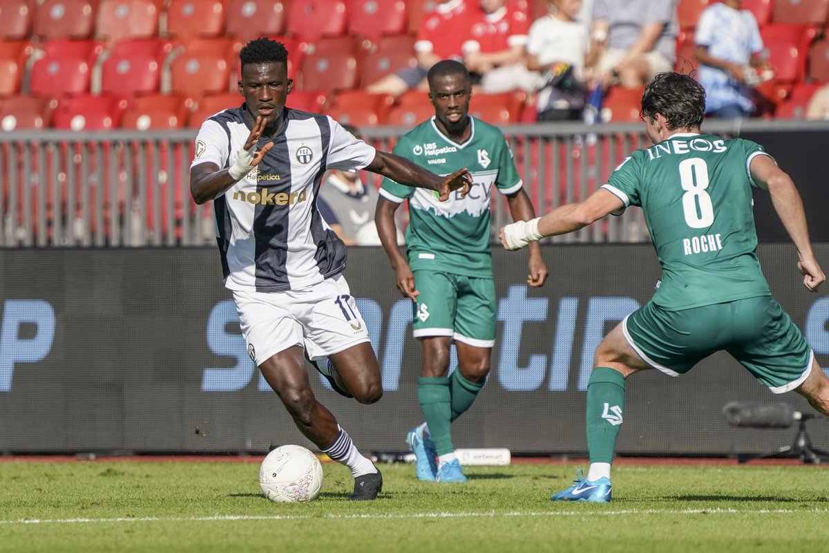 fc_zuerich's tweet photo. Übermorgen Sonntag trifft der FCZ auswärts auf den FC Lausanne-Sport.
Alle Infos zum letzten Auswärtsspiel 2024 im Spieltag kompakt:
👉🏼 https://t.co/8SAxukteaM
#LSFCZ #fcz #NieUsenandGah https://t.co/Vp3wrBq3d4