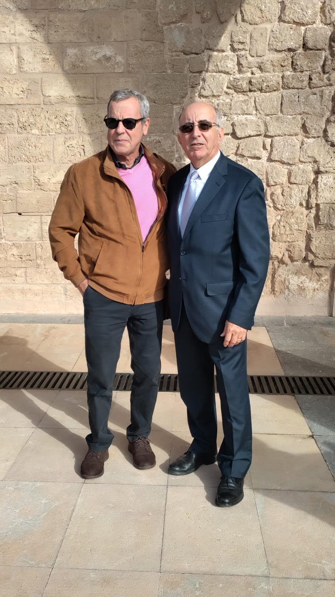 HomesPer's tweet photo. Homes per la Igualtat participa a l'acte de celebració del 46è aniversari de la Constitució espanyola, on s'ha fet èmfasi en la necessitat de lluitar tots plegats contra les agressions sexuals i la violència masclista. https://t.co/bAMWo00suZ