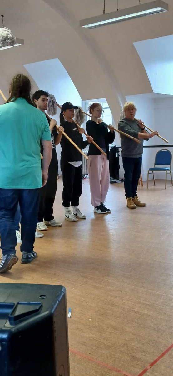 Mike busy rehearsing for his Panto! 🎄🎅
Have you got your tickets?? Book now: 

theinstitutebraintree.ticketsolve.com/ticketbooth/sh…