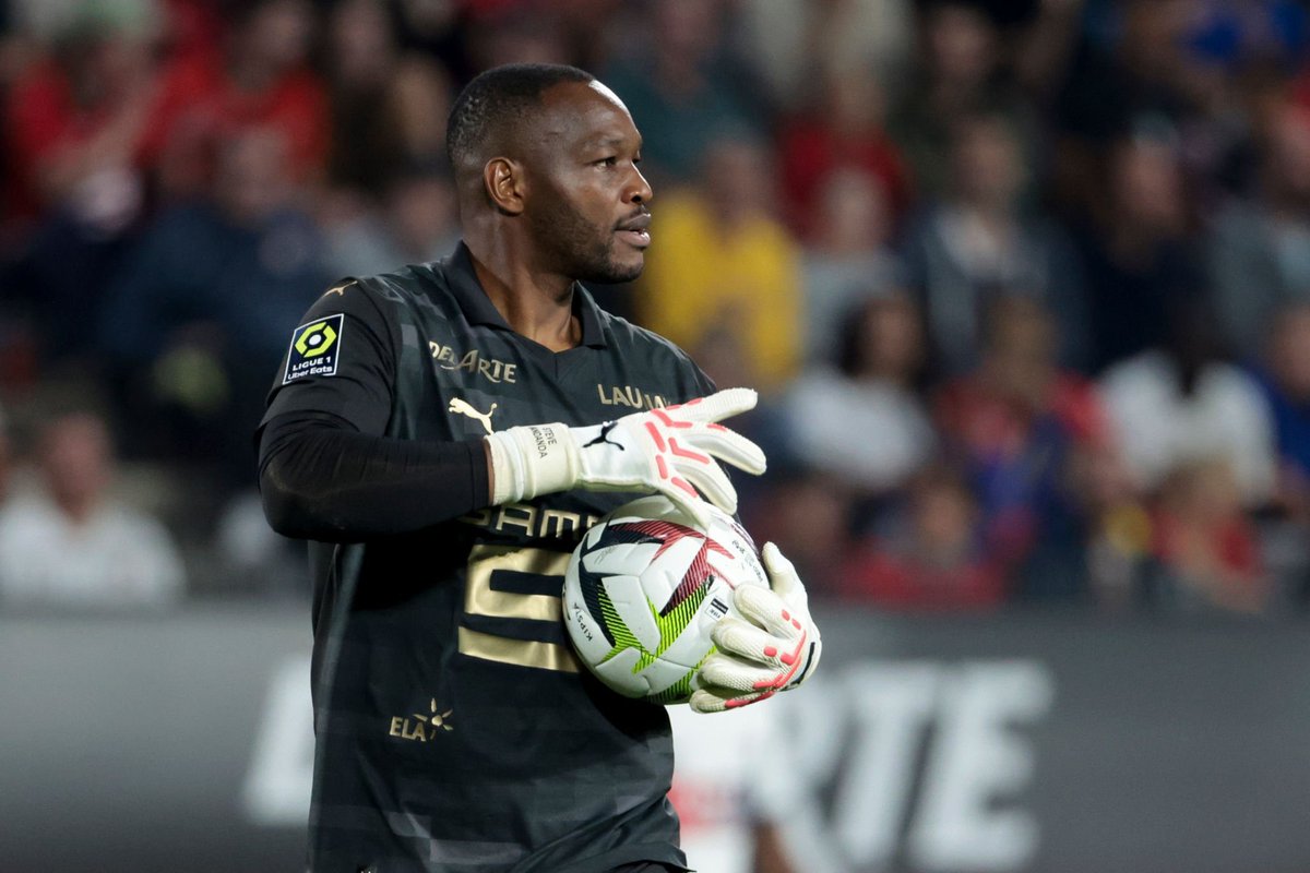 🔴💣 𝗟𝗘 𝗖𝗢𝗨𝗥𝗔𝗡𝗧 𝗡𝗘 𝗣𝗔𝗦𝗦𝗘 𝗣𝗔𝗦 𝗘𝗡𝗧𝗥𝗘 𝗝𝗢𝗥𝗚𝗘 𝗦𝗔𝗠𝗣𝗔𝗢𝗟𝗜 𝗘𝗧 𝗦𝗧𝗘𝗩𝗘 𝗠𝗔𝗡𝗗𝗔𝗡𝗗𝗔 ! 🥶❤️🖤

Le technicien argentin a demandé au Stade Rennais de recruter un 𝗡𝗢𝗨𝗩𝗘𝗔𝗨 𝗚𝗔𝗥𝗗𝗜𝗘𝗡.

🗞️ <a href="/RMCsport/">RMC Sport</a>