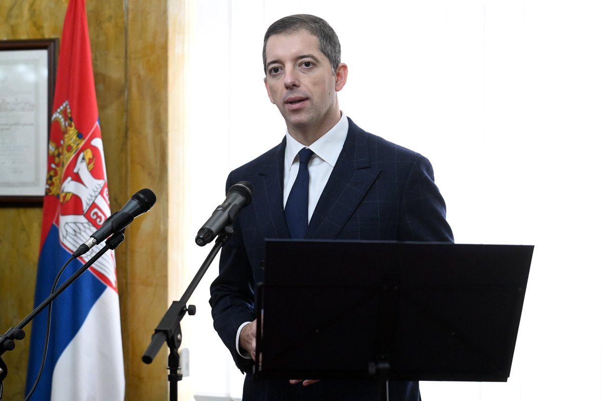 markodjuric's tweet photo. At a special ceremony marking the 77th anniversary of the Institute of International Politics and Economics, I had the honor of being presented with the highest distinction – the #IIPE Grand Award Plaquette – by the Director of the Institute, Professor Branislav Đorđević, PhD.

Along with my heartfelt congratulations to the Institute for its accomplishments thus far, I wish you all ongoing success in the next 77 years and beyond, as you continue to build an institution that remains a cornerstone of #Serbia’s scientific, academic, and state systems.