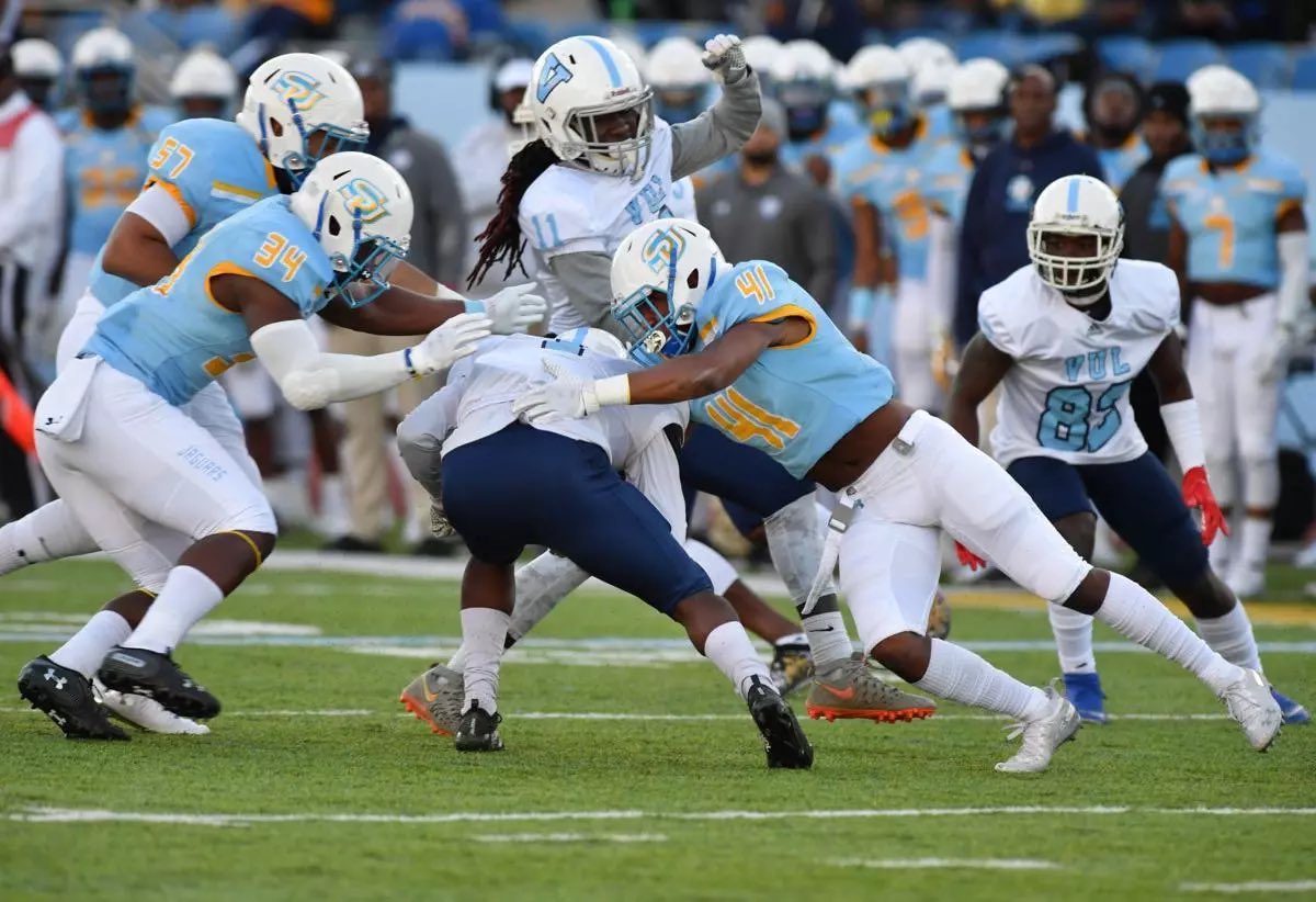Harlon May (@iamhm18) on Twitter photo I am blessed to receive an offer from Virginia University of Lynchburg π©΅π€
Grateful for the opportunity <a href="/Dfarley_7/">Danny Farley</a> I am blessed to receive an offer from Virginia University of Lynchburg π©΅π€
Grateful for the opportunity <a href="/Dfarley_7/">Danny Farley</a>