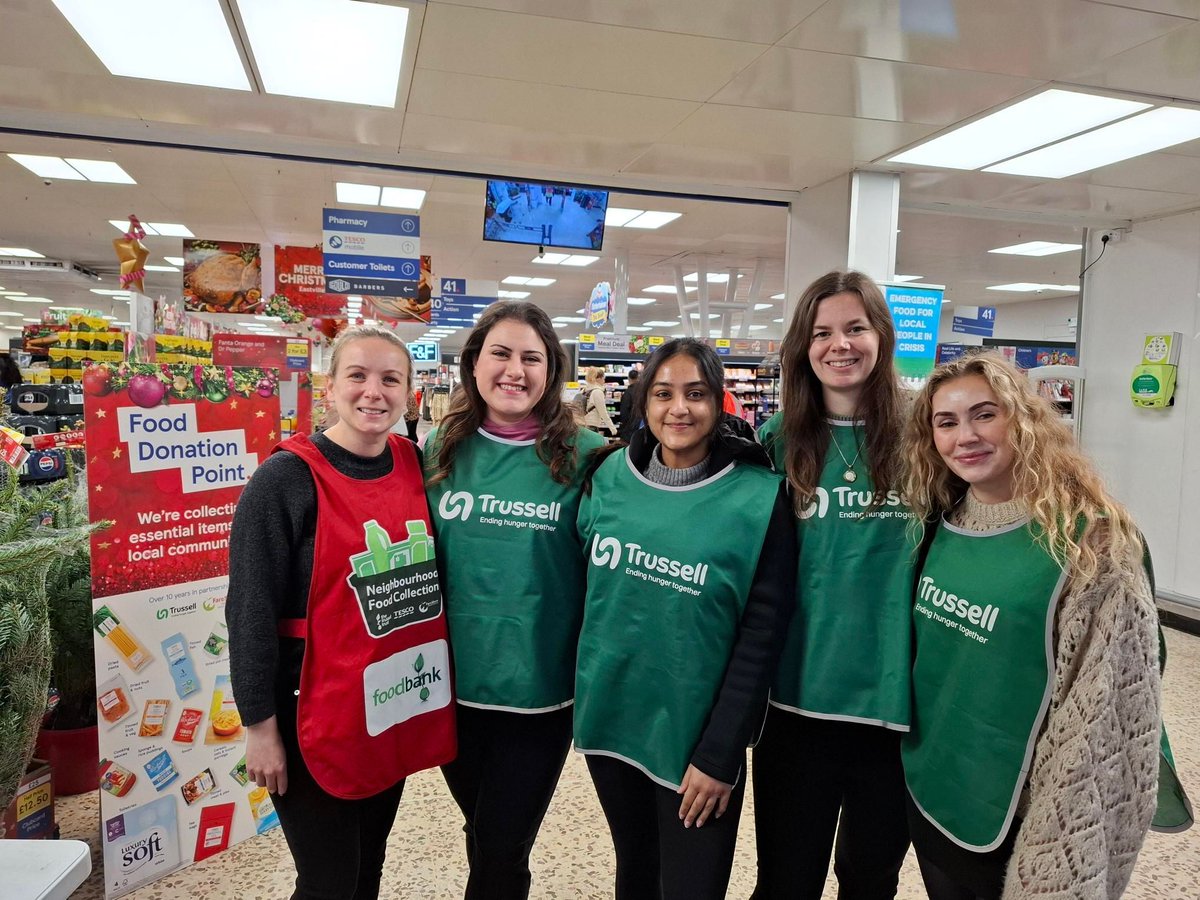Our South &amp; East Foodbank would like to say a massive thank you to the <a href="/ARAG_UK/">ARAG UK</a> team !!!

During our busiest time of year the resourceful volunteers went the extra mile for our Tesco Annual Winter Collection. 

A successful day of warm engagement amongst the community🙏 🌟 💜