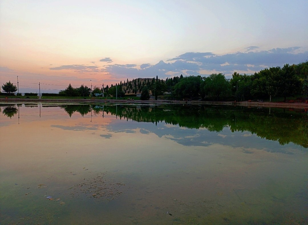 چطووورییی اینجا هم‌تابستونِ هم‌پاییز🫠