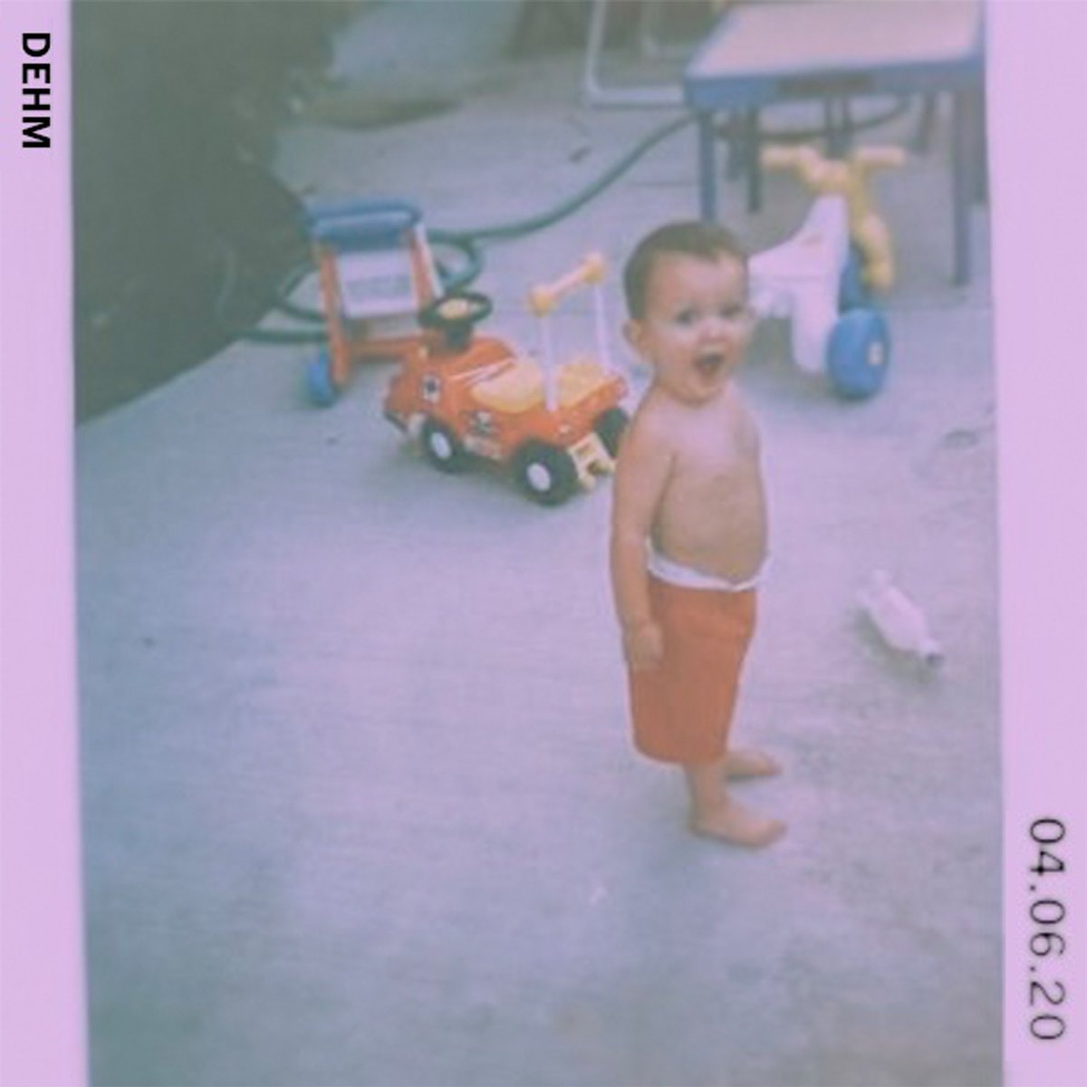 my debut EP, “04.06.20”, is out now via <a href="/soulfulxnature/">SXN</a> 

words can’t fully express how happy I am this is finally out. this was years in the making and I’m so happy to see it out in the world now. 

it’s urs now 💜💜