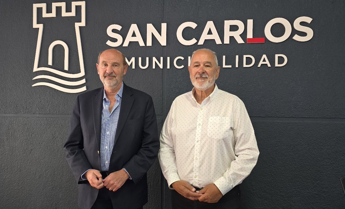 ✅ Nos reunimos con el Intendente de San Carlos Alejandro Morillas 

Del encuentro, que se llevó a cabo en el edificio municipal, participó el Ministro de Producción, Rodolfo Vargas Arizu y además, el presidente del Consejo  Deliberante, Ariel Kuisco Mendez. 

+