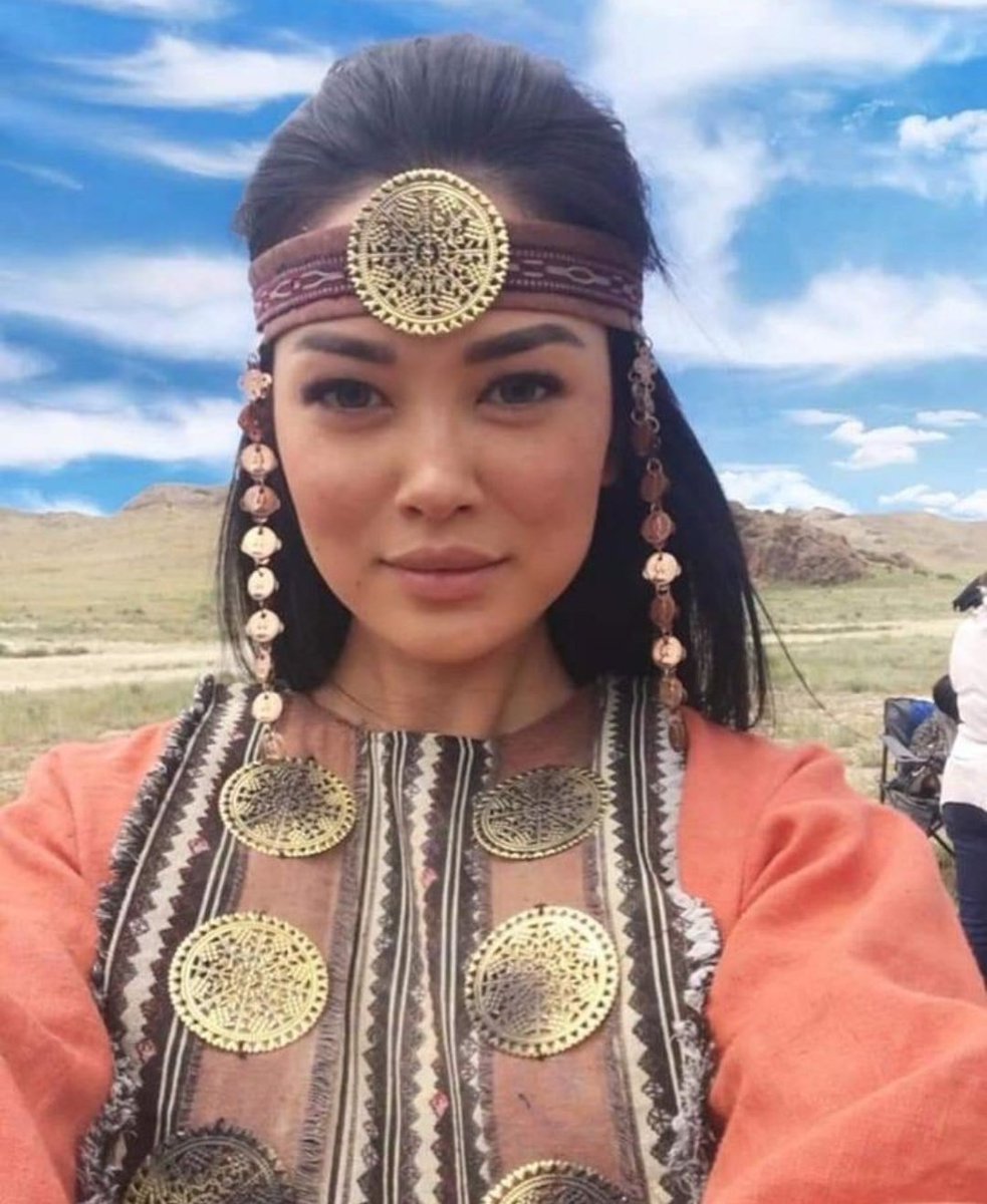 "Biz avrupalı falan değiliz. Buz gibi Asyalıyız ve hepsinden üstün olarak da Türk’üz."                                          

💬Hüseyin Nihal Atsız