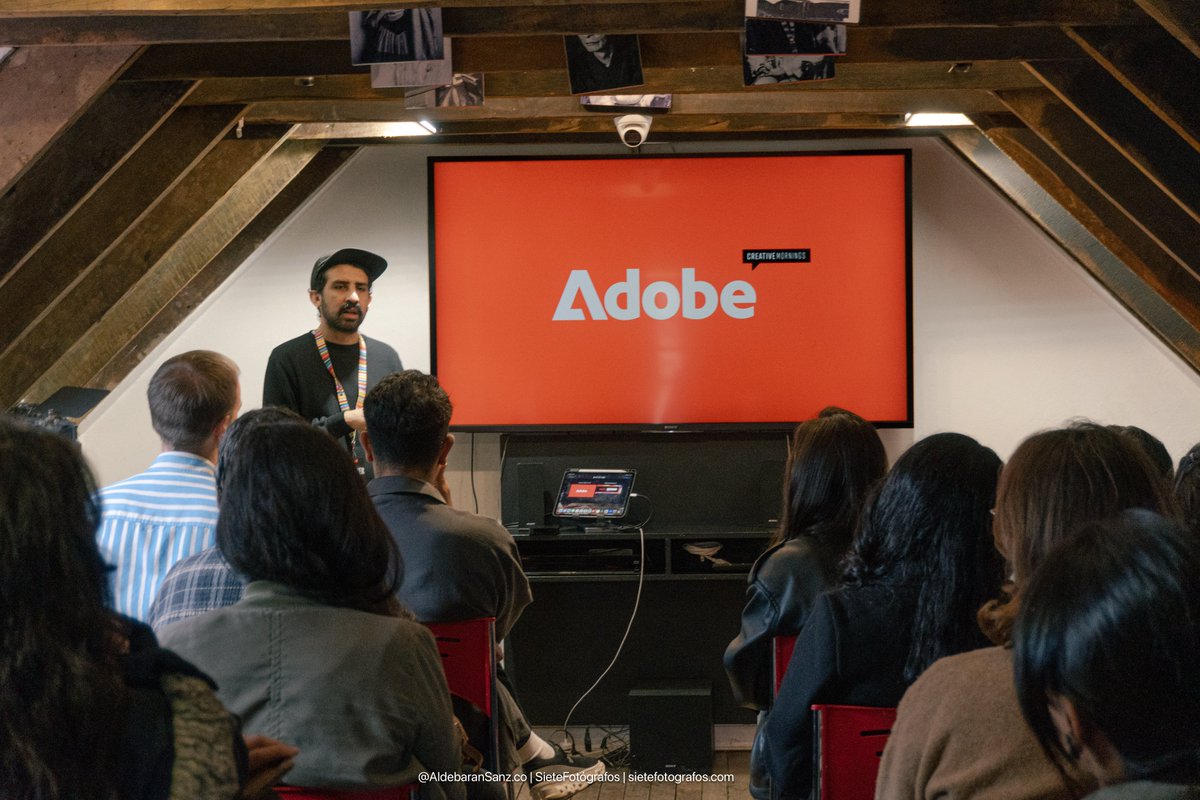 Bogota_CM's tweet image. ¡Gracias @Casatomadalibro, @Adobe, @osaimagen, @sietefotografos y @FionaRecords por apoyar la creatividad en Bogotá!

🌟 Nuestro último encuentro del año con la comunidad y @Julianadelaurel estuvo genial 🌟

#CMthread #CMBog #CreativeMornings

📸 Aldebaran Sanz @sietefotografos