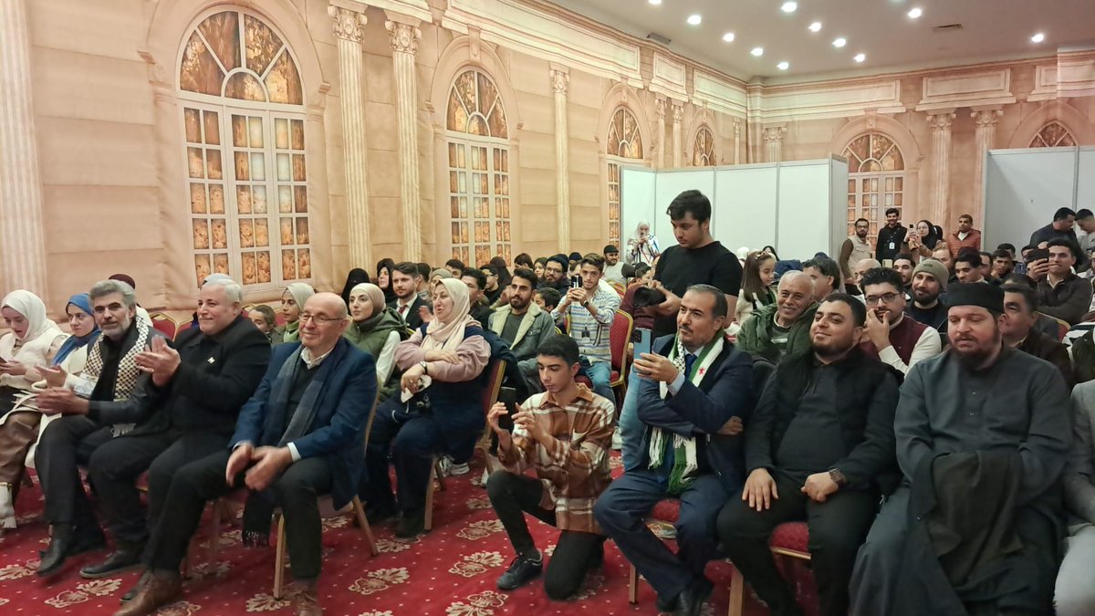 bookfairantep's tweet photo. لقطات من الأمسية الشعرية (قصائد إلى سوريا وفلسطين) على هامش فعاليات معرض غازي عنتاب الثالث للكتاب العربي. 

نحن بانتظاركم يومياً من الساعة 10 صباحاً ولغاية الساعة 9 مساء في حديقة الحكايات (ماسال بارك)

من 3 ولغاية 8 كانون الأول - ديسمبر
كونوا معنا ولا تفوّتوا الفرصة
#الكتاب_حياة https://t.co/fOTDxKL8KY
