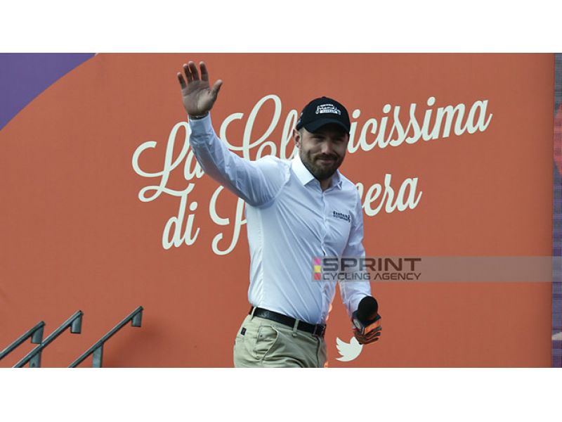 tuttobiciweb_it's tweet photo. Sonny Colbrelli e il caso di Edoardo Bove: «Ero davanti alla tv, ho rivissuto quel che è accaduto a me. Gli ho scritto subito, se avrà bisogno io ci sarò» #ciclismo #salute #colbrelli #bove
https://t.co/1HKI7kyHf2 https://t.co/7T6hqhkXKl