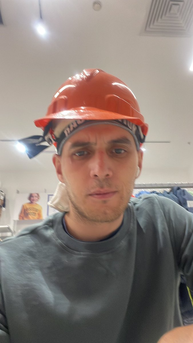 KalimulinHaidar's tweet photo. Скиньте фото как вы выглядели в начале года и как вы выглядите сейчас. https://t.co/uRLHTTexy4