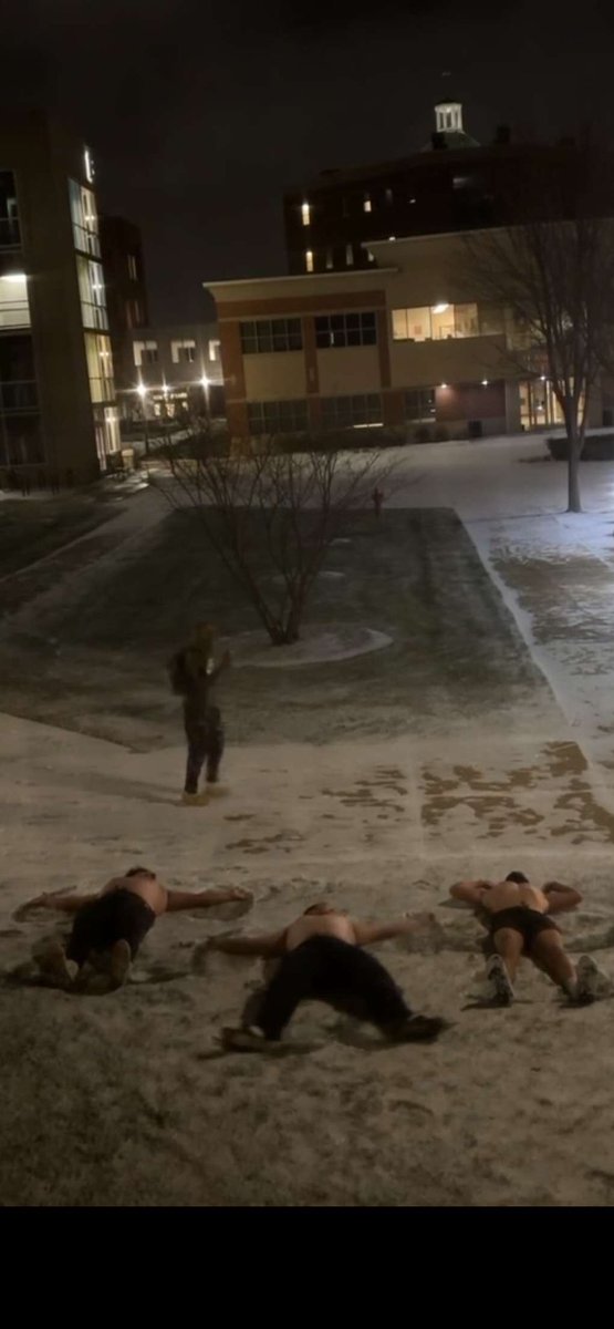 Linemen life. 
<a href="/OLMafia/">OL MAFIA</a> <a href="/linemanissues/">Lineman Probs</a>