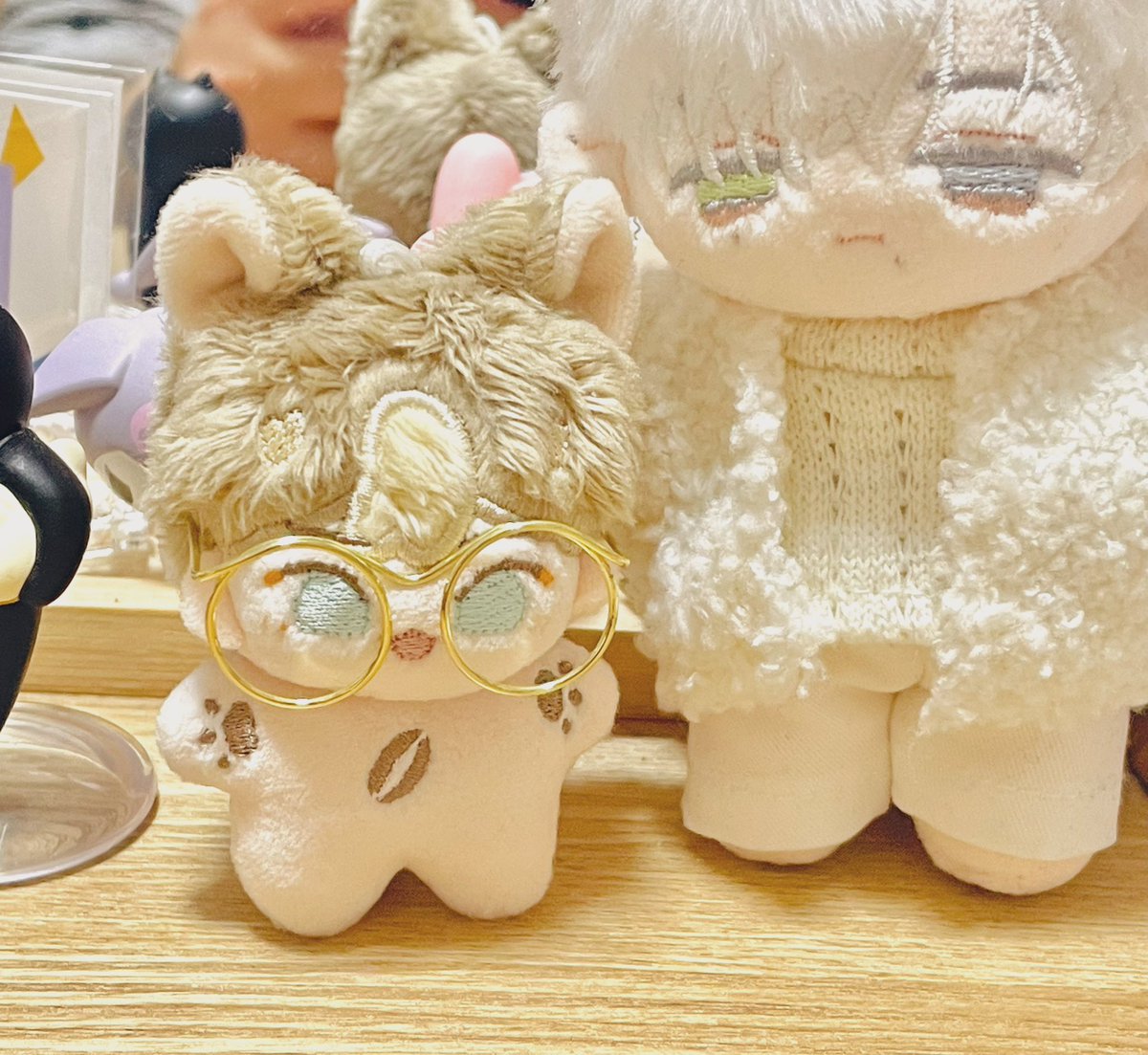 yu_doll07's tweet photo. お迎えしていたちみフェちゃん
初5cmちゃんなんですが本当に小さくて可愛いです🫶
技術的に可能ならお洋服作ってあげたい…
セリアの小さいメガネが顔幅に合ってたのでかけてもらってます👓 https://t.co/uloHzRxMJc