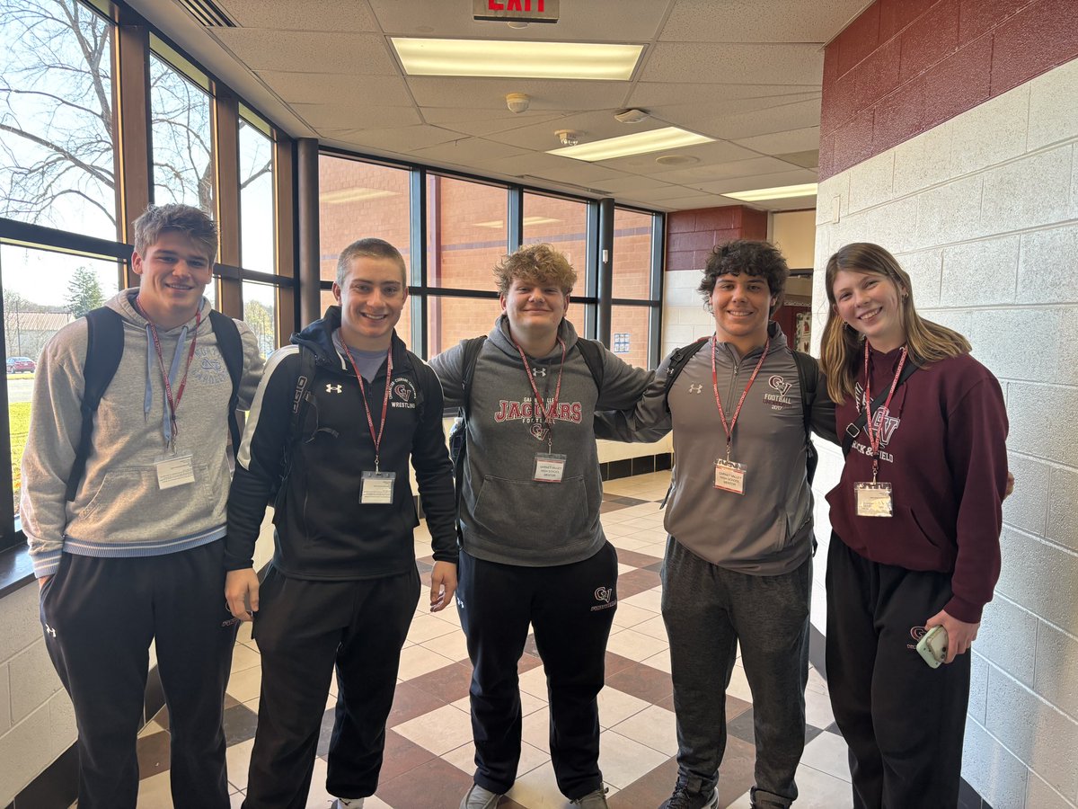 Shoutout to our Peer Tutors taking time to make an impact on our Middle School Students!