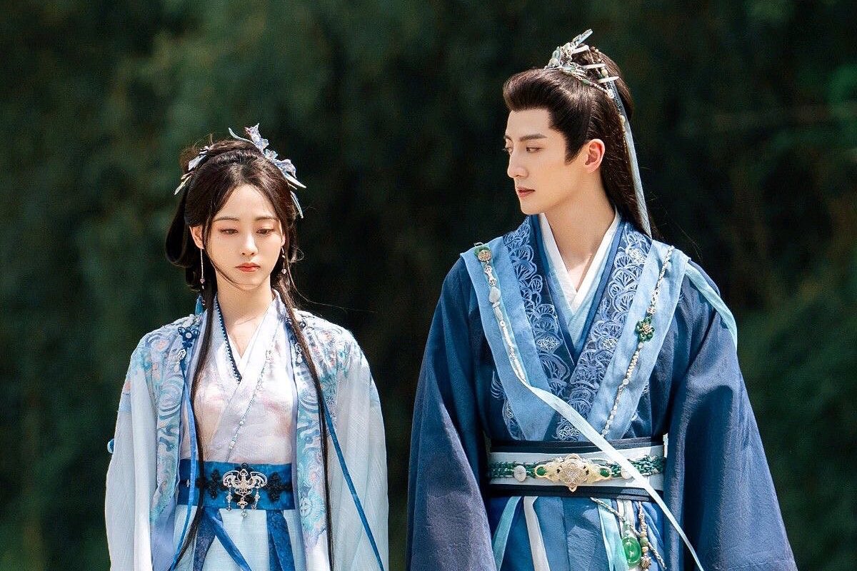 ⠀ ⠀
⠀ ⠀(ทดลองคาร์)

⠀ ⠀“ขึ้นชื่อว่าปีศาจ แต่เดิมก็ควรถูกสังหาร เหตุใดท่านจึงละเว้นเขา”

⠀ ⠀ นางเอ่ยถามท่ามกลางความเงียบที่ก่อตัว นึกย้อนไปถึงตอนที่เขาชักดาบออกมาขัดขวางนางเพื่อช่วยปีศาจตนนั้น ในใจบังเกิดความขุ่นเคืองและไม่เข้าใจ
⠀ ⠀