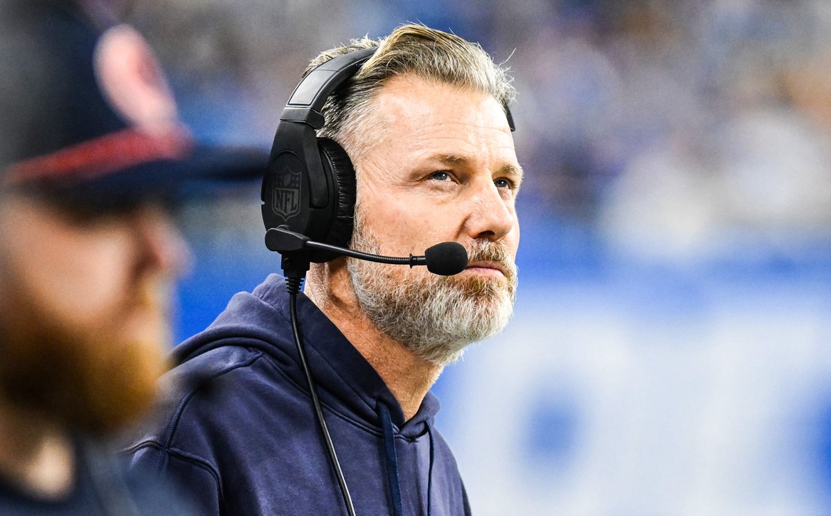 FOS's tweet photo. Every pro team in Chicago—except the Bulls—has fired its coach since 2023.

🏈 Bears: Matt Eberflus
⚾️ Cubs: David Ross
⚾️ White Sox: Pedro Grifol
🏀 Sky: Teresa Weatherspoon
🏒 Blackhawks: Luke Richardson
⚽️ Fire: Frank Klopas
⚽️ Red Stars: Chris Petrucelli

(via @CHGO_Sports) https://t.co/PODKFW0I06