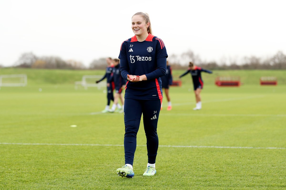 E M M A 🏴󠁧󠁢󠁳󠁣󠁴󠁿 W A T S O N 

#MUWomen