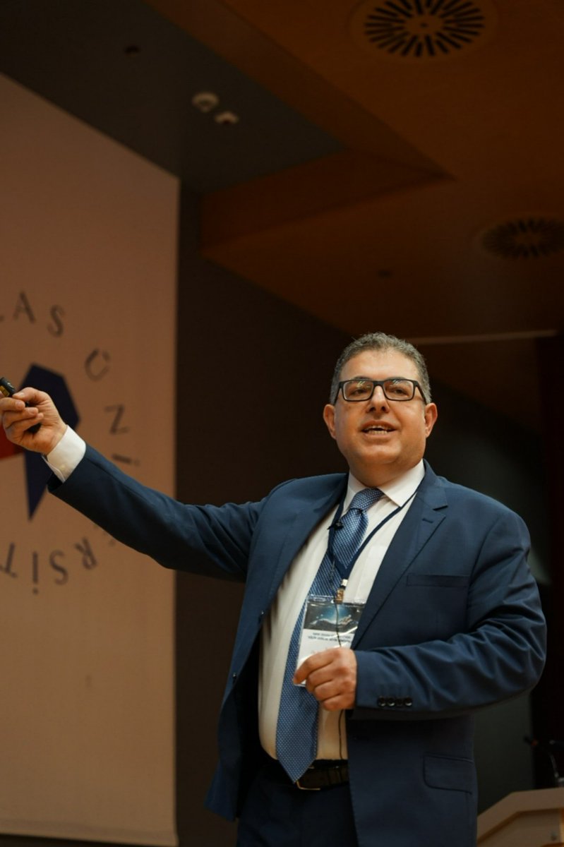 atlasunv's tweet photo. Etkinlik kapsamında düzenlenen oturumlarda, yapay zekanın farklı alanlardaki etkisi, dönüşüm potansiyeli ve geleceğin teknolojileri üzerine ilham verici konuşmalar gerçekleştirildi. https://t.co/p7AR1y2E2Q