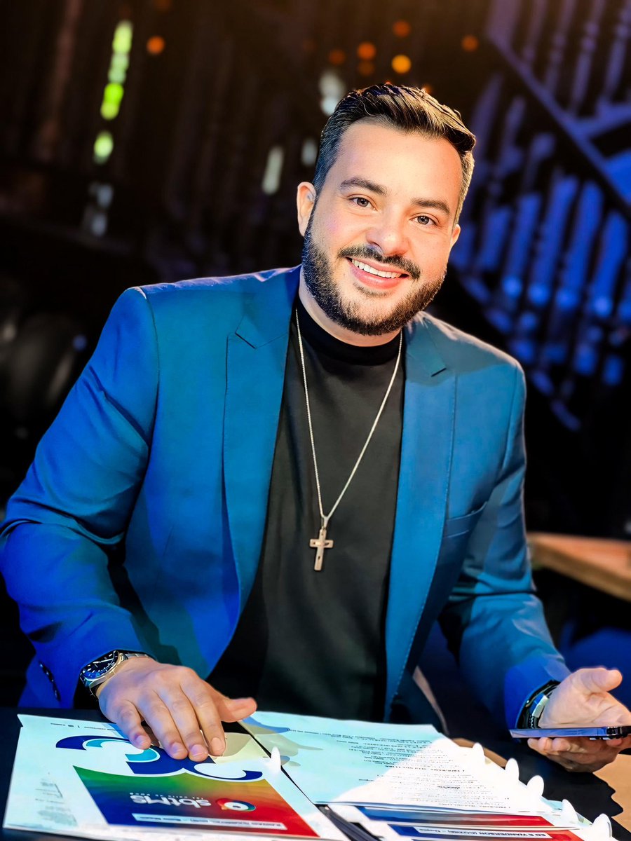 ninhodoms's tweet photo. Sobrevivi e superei grandes desafios sem nunca perder o sorriso e a esperança. #DeusNoComando #TalentoSertanejo #Sbt https://t.co/QDs4lQ4WKE