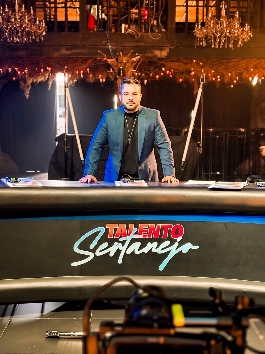 ninhodoms's tweet photo. Sobrevivi e superei grandes desafios sem nunca perder o sorriso e a esperança. #DeusNoComando #TalentoSertanejo #Sbt https://t.co/QDs4lQ4WKE