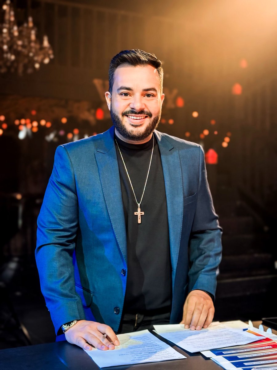 ninhodoms's tweet photo. Sobrevivi e superei grandes desafios sem nunca perder o sorriso e a esperança. #DeusNoComando #TalentoSertanejo #Sbt https://t.co/QDs4lQ4WKE