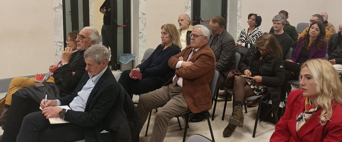 CeSEMS's tweet photo. Nuove immagini dal convegno di Roma, "No all'escalation del conflitto in Ucraina. I popoli europei vogliono la pace. 

#Ucraina #cesem https://t.co/co4cLUfOam