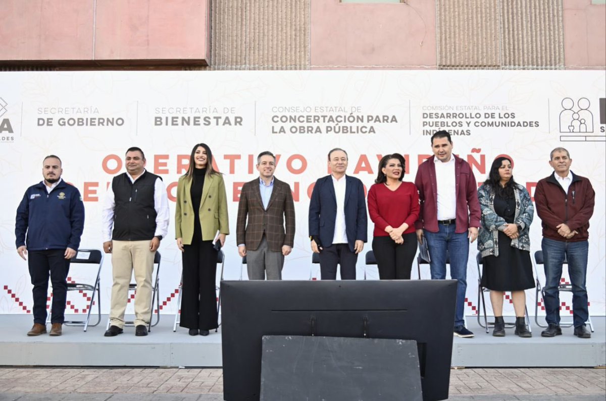 AlfonsoDurazo's tweet photo. ¡Iniciamos muy contentos con el Operativo Navideño 2024 del Gobierno del Estado! 🙌🎄

Llevaremos regalos e insumos a las familias sonorenses para que disfruten estas fechas con sus seres queridos. 

¡Juntos haremos de esta Navidad un momento especial para todas y todos! https://t.co/6B8HX1yivH