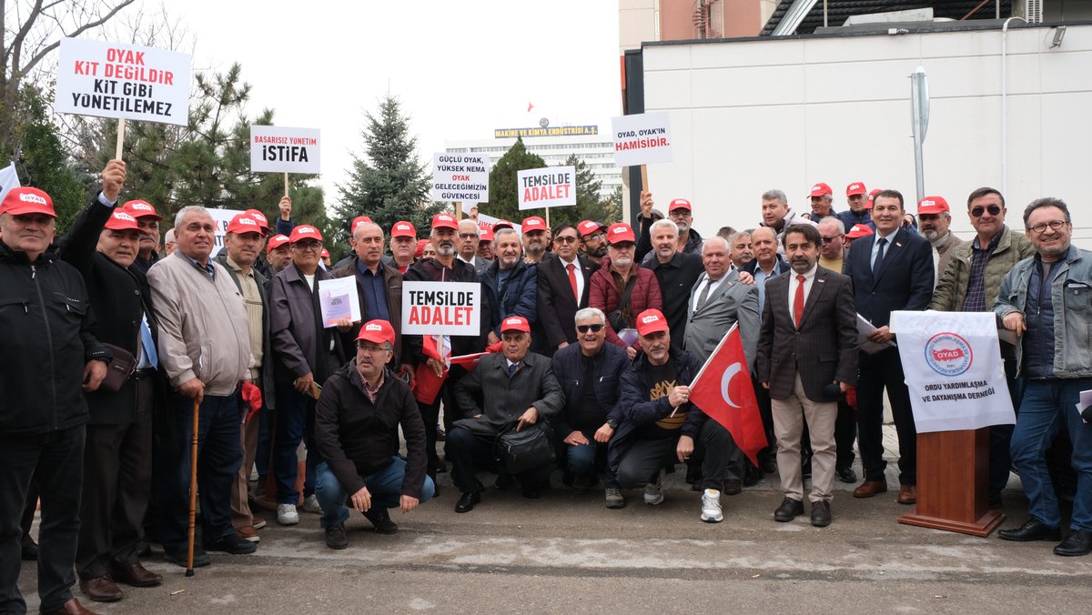 ömer öztürk (@ozturkomer66) on Twitter photo #OYAKÖnündeNöbetteyiz
Neden OYAK önündeyiz biliyormusunuz?
Hakkımıza sahip çıkmak için OYAK ÖNÜNDEYİZ.
Neden OYAK önündeyiz biliyormusunuz?
Hakkımızın yenilmesine rıza göstermediğimiz için OYAK ÖNÜNDEYİZ..
#OYAKÖnündeNöbetteyiz
<a href="/zotizoti90/">Zafer Çalışkan</a>
<a href="/OYADDernegi/">Ordu Yardımlaşma ve Dayanışma Derneği</a>
@oyadglutensiz
<a href="/k45539/">Ahmet Kuş</a> #OYAKÖnündeNöbetteyiz
Neden OYAK önündeyiz biliyormusunuz?
Hakkımıza sahip çıkmak için OYAK ÖNÜNDEYİZ.
Neden OYAK önündeyiz biliyormusunuz?
Hakkımızın yenilmesine rıza göstermediğimiz için OYAK ÖNÜNDEYİZ..
#OYAKÖnündeNöbetteyiz
<a href="/zotizoti90/">Zafer Çalışkan</a>
<a href="/OYADDernegi/">Ordu Yardımlaşma ve Dayanışma Derneği</a>
@oyadglutensiz
<a href="/k45539/">Ahmet Kuş</a>