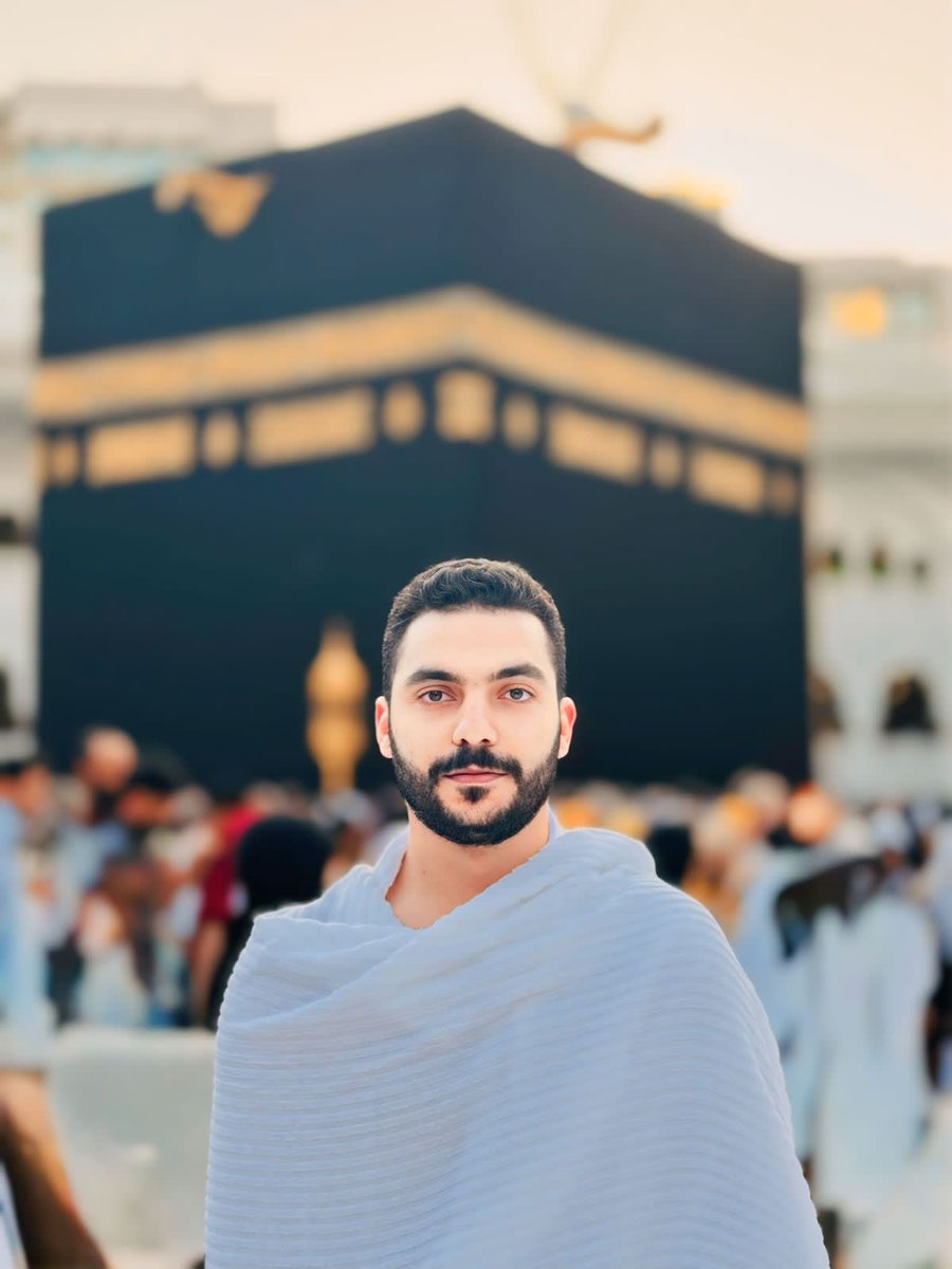 اللهم صلي وسلم وبارك علي سيدنا محمد وعلى آله وصحبه وسلم