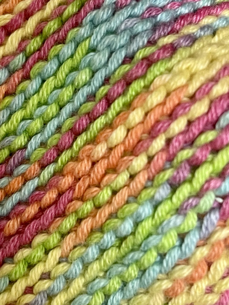 recthrpy's tweet image. #knittingloom #knittinglover #yarnporn #knittingisthenewyoga #fairisleknitting #knittingneedles #knittingaddiction #knittingisfun #knitting_inspire #knittingofinstagram #knitting #craftastherapy #yarnstagram #crochet #ilovecrochet #yarnart