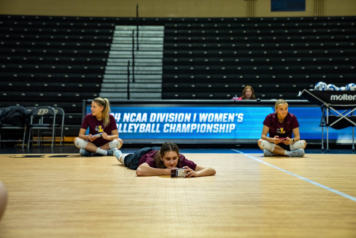 Loyola Women's Volleyball tweet media