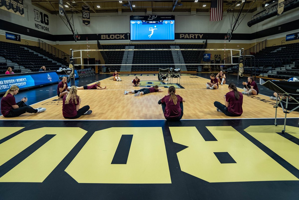 Loyola Women's Volleyball tweet media