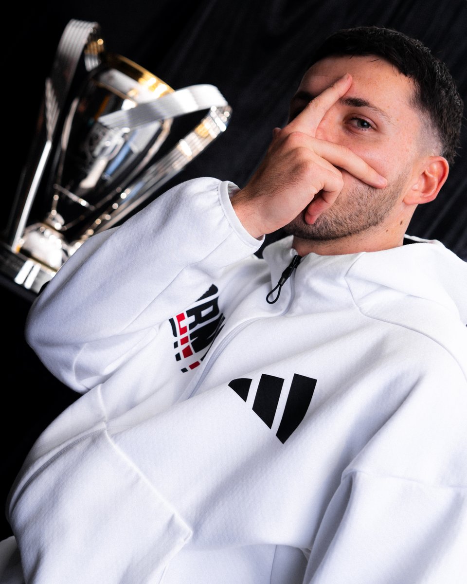 MLS's tweet image. Almost showtime. 🏆

@NewYorkRedBulls // #MLSCup pres. by Audi