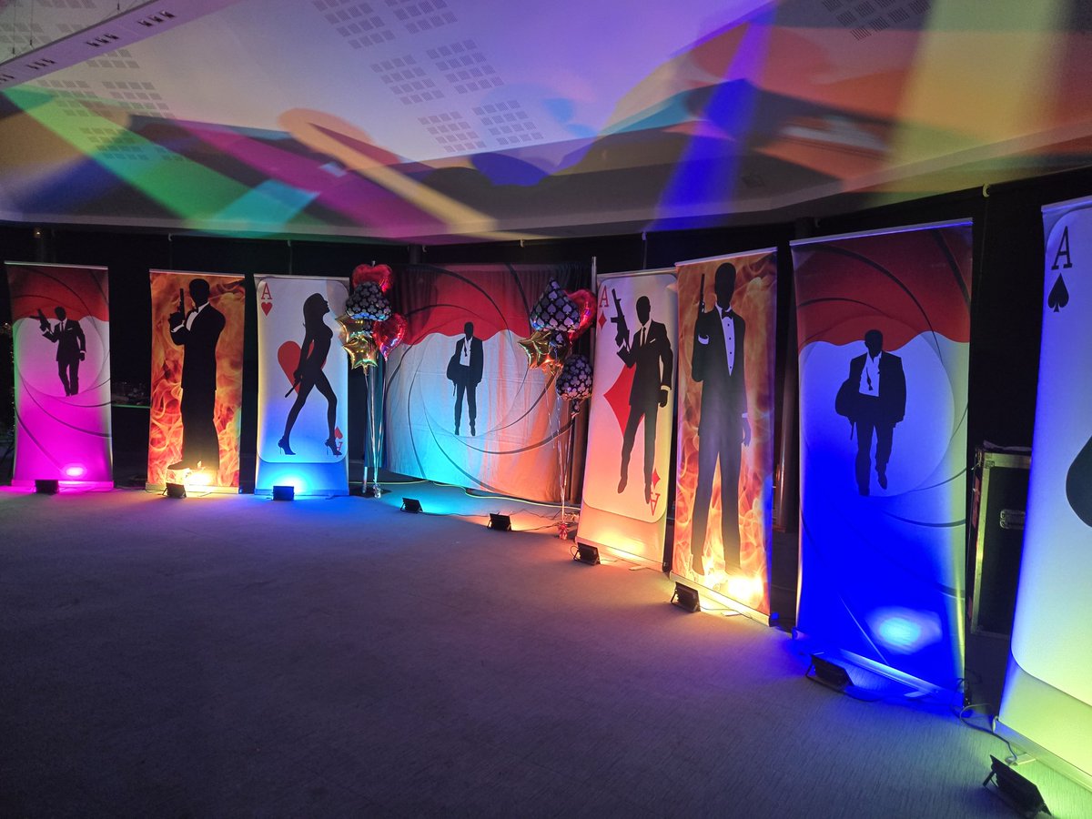 This time last Friday,  we were preparing to welcome the entire boarding community to the annual Bates Christmas Party. This year's theme was James Bond 007 🔫 #TrentBates #TrentCollege #TrentBoarding #BSAboarding  #GoFurther