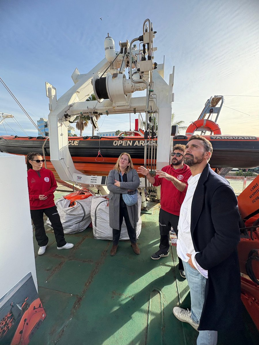 AlbertoBondesio's tweet photo. Avui amb @ivanatgn hem visitat a #Tarragona 
@openarms_fund per conèixer la tasca que duu a terme al #Mediterrani en salvament i rescat

Gràcies a aquesta feina moltes vides acaben salvant-se d'un destí fatal en la recerca d'una vida Iliure i millor
@socialistes_cat 🌊🕊️ https://t.co/ThDpHqKSl1