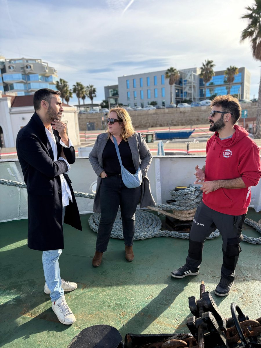 AlbertoBondesio's tweet photo. Avui amb @ivanatgn hem visitat a #Tarragona 
@openarms_fund per conèixer la tasca que duu a terme al #Mediterrani en salvament i rescat

Gràcies a aquesta feina moltes vides acaben salvant-se d'un destí fatal en la recerca d'una vida Iliure i millor
@socialistes_cat 🌊🕊️ https://t.co/ThDpHqKSl1