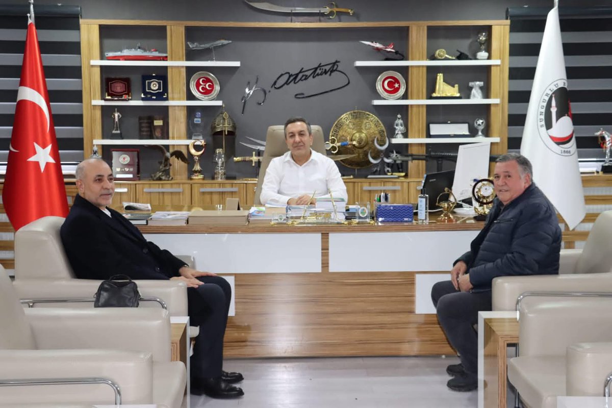 sungurlubld19's tweet photo. Temelfen Mühendislik Yapı Gayrimenkul A.Ş. Yönetim Kurulu Üyesi Sn. Fethi Bingöl ve Rahmi Erdoğan Belediye Başkanımız Sn. Muhsin Dere'ye ziyarette bulundular. https://t.co/Nm9ppOVOVq