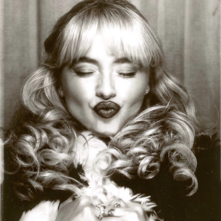 sabrina daily tweet media