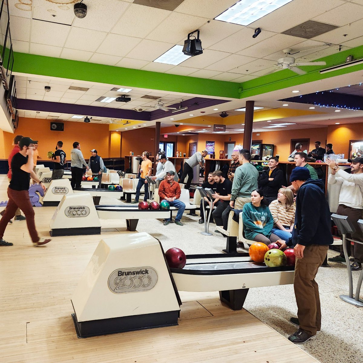 ValleySolarMA's tweet photo. Here’s to working for a great company, a little holiday spirit, and making memories that’ll last all year long!  #ValleySolar #HolidayBowlingParty #TeamCelebration #hibachi #TeamAppreciation #teamvalleysolar #solarinstallersmassachusettes https://t.co/HOyTFImpd7