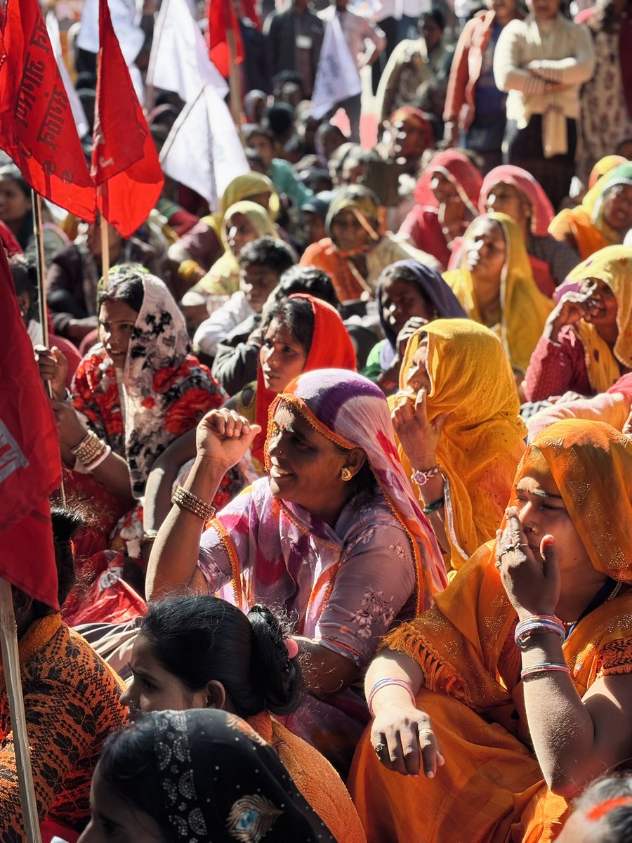 di_shawarma's tweet photo. #NREGAbachao #saveNREGA https://t.co/LAK8q9UQJP