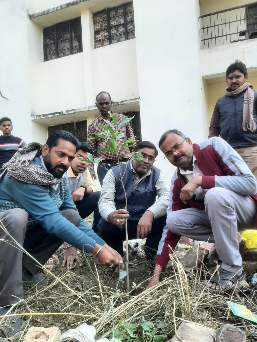 GovtPolyJaunpur's tweet photo. Today, Government Polytechnic Jaunpur took a step towards a greener future by organizing a plantation drive. Students and faculty members came together to plant saplings across the campus. 
#Plant #Plantation https://t.co/ff6oQit2Pn