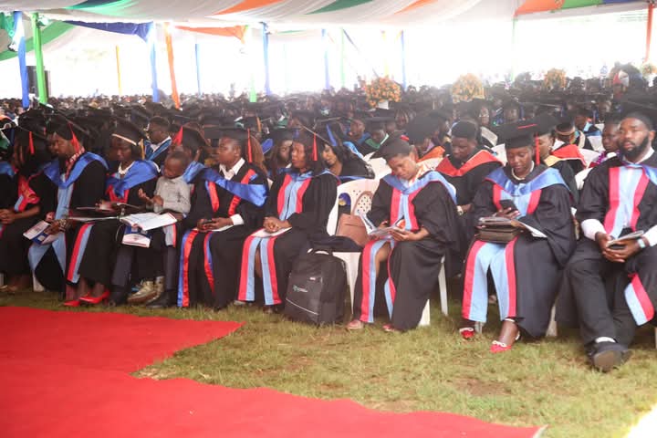 Patrickkilemi's tweet photo. professionals who play a pivotal role in shaping and advancing the cooperative sector.
Hongera to all the 2,220 graduands who were conferred with various degrees and certificates.
#EmpoweringCooperatives || #EmbracingTechnology || #CooperativeMovement https://t.co/pq0AUkeado