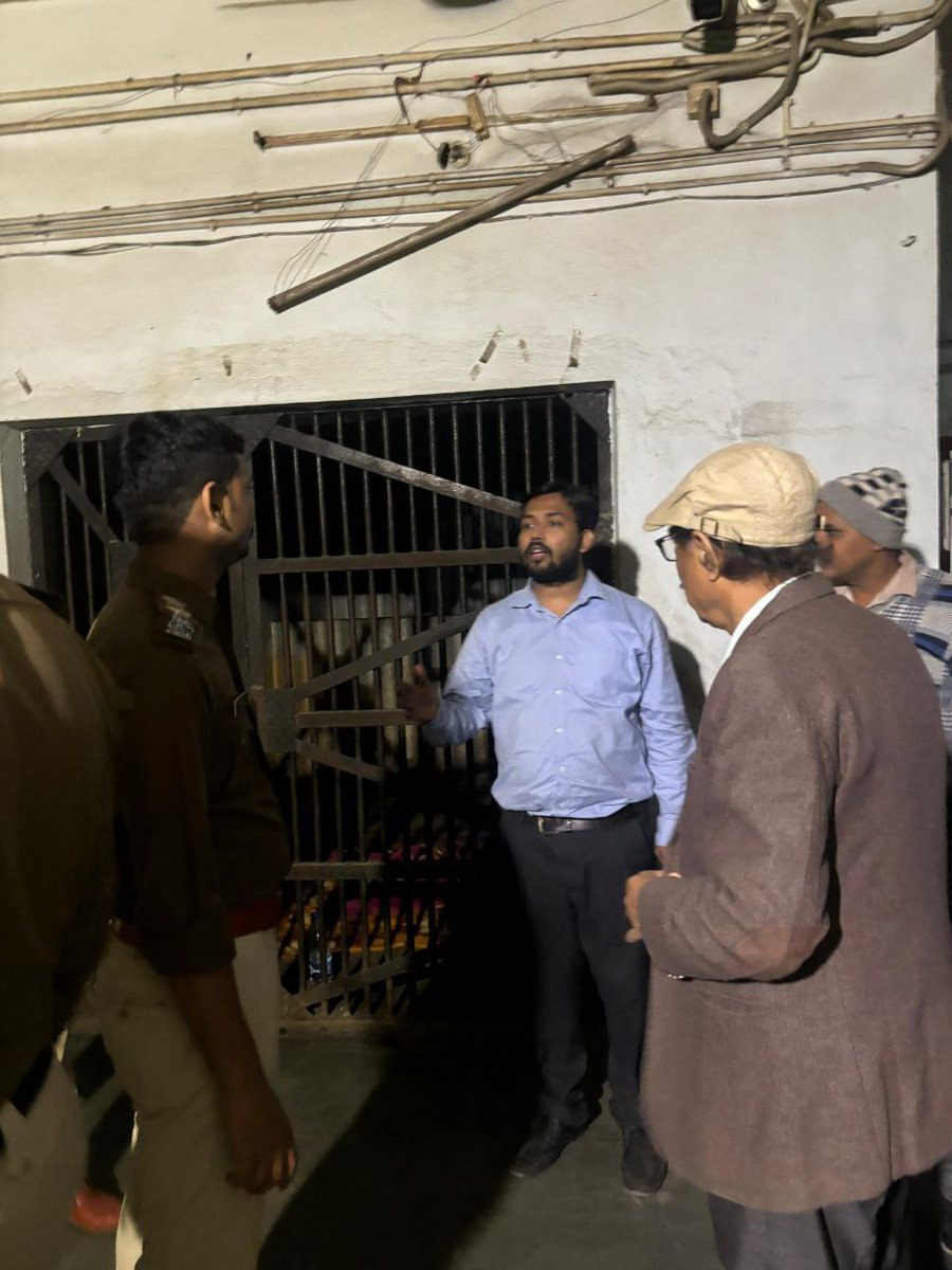 Sanjeev59102630's tweet image. Rapist Bail.                                   #KhanSir Jail

#No_Normalisation #KhanSirArrested