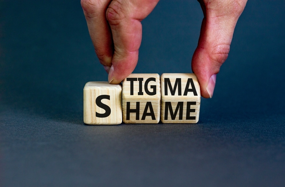 addiction_with's tweet photo. People struggling with #addiction often face #blame and #shame for their condition, which can lead to a lack of understanding, #support, and effective #treatment. Let's dive in as we discuss what #addictionstigma is and how to overcome it. https://t.co/tEtJMfONMg https://t.co/2ia2u3ZlAg