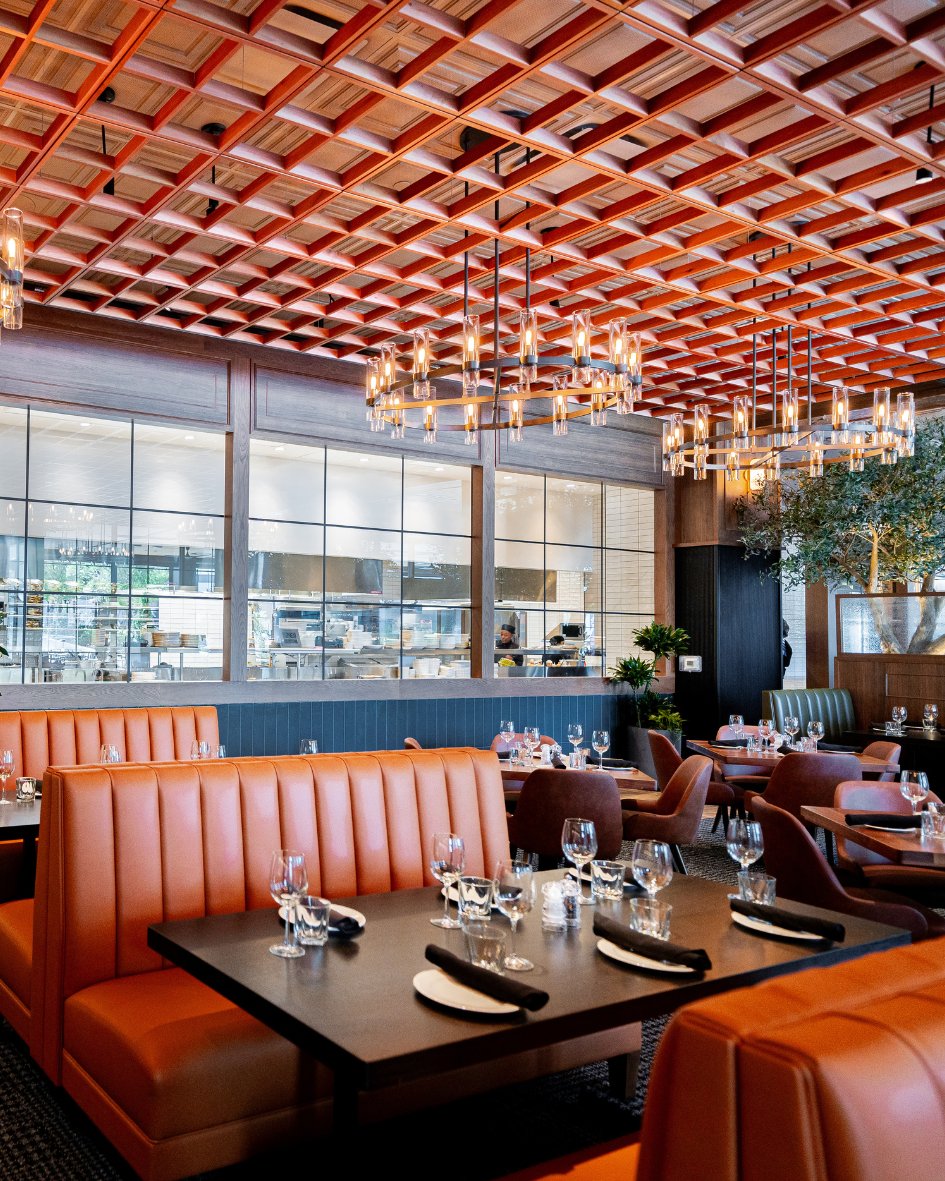 Family in town? Treat your loved ones to a delightful meal at Village Tavern! Our vibrant flavors and warm atmosphere are perfect for holiday celebrations. Book a table today! ✍️

villagetavern.com

#VillageTavern #GoodVibes #QualityFood #EatLocal #DeliciousFood