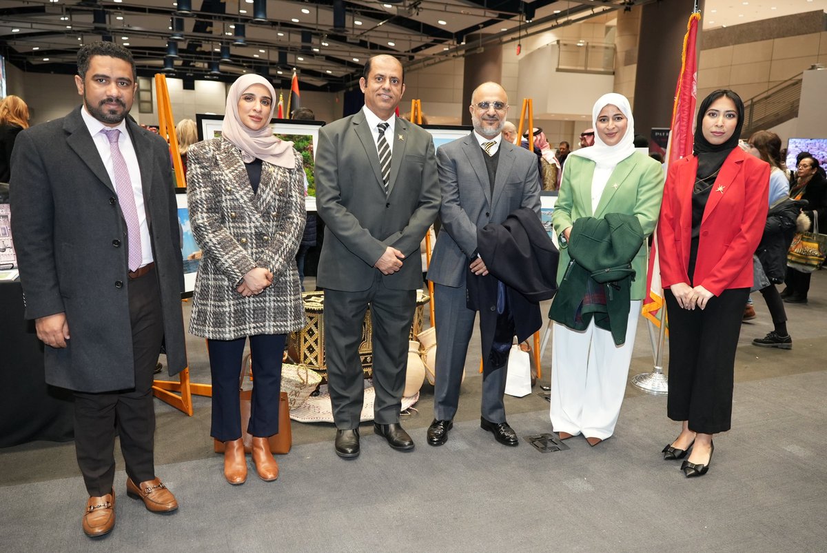 SQCCDC's tweet photo. The Sultan Qaboos Cultural Center @SQCCDC represented the Sultanate of Oman at @ReaganITCDC 11th annual embassy showcase Winternational in Washington, DC, showcasing Oman's rich culture and history through artifacts, books and traditional food. #Oman #SQCC #Winternational https://t.co/UCO1PjK0AG