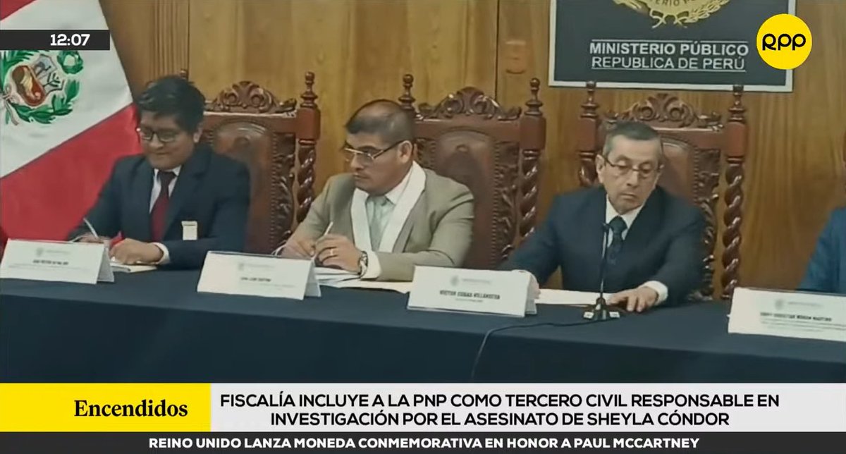 RPPNoticias's tweet photo. 🔴#ATENCIÓN
Fiscalía incluye a la Policía Nacional como tercero civil responsable en la investigación por el asesinato de Sheyla Cóndor.

#EnVivo ► https://t.co/AJAxJ75hkE
📻 ► 89.7 FM / 730 AM
📺 ► Movistar 10 - 710 HD https://t.co/Xt0KxJuN4L