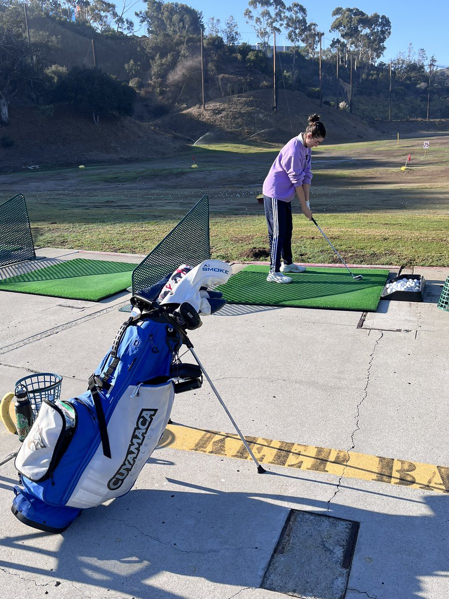 GlossnerKiana's tweet image. Getting in some work prior to the weekend as I get ready for the @scpga Women’s California Open in Palm Springs in 10 days. Practice round on Monday went really well, now just working on grooving that perfect swing. #teamcallaway #collegebound #where2go #socal #girlsgolf