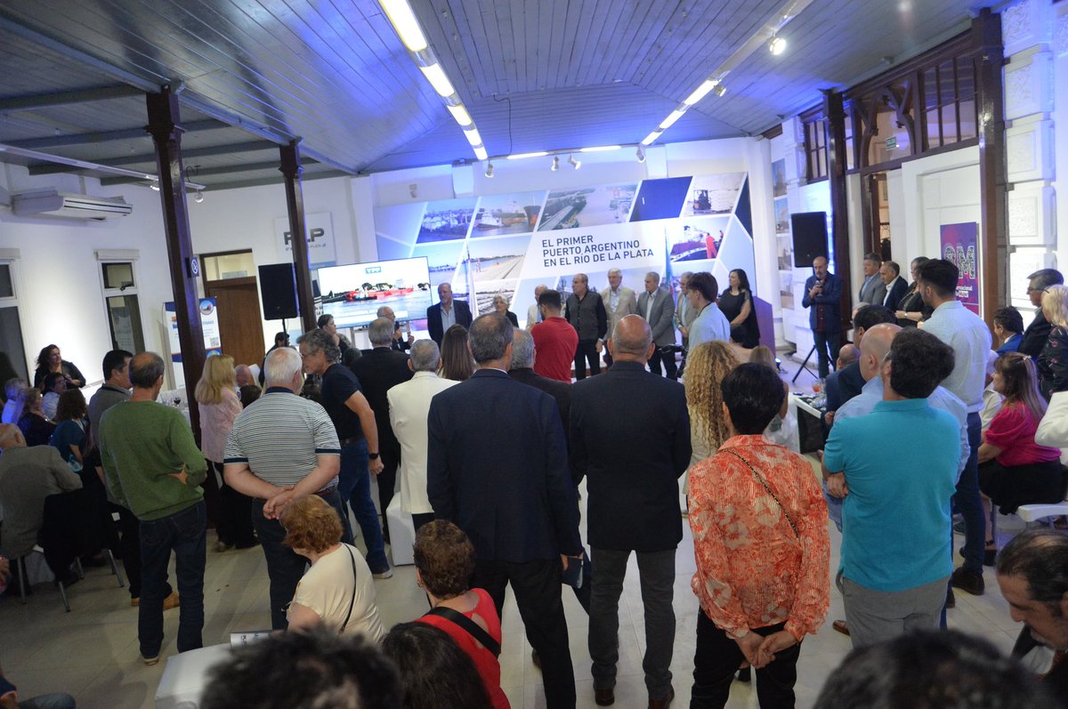 claudiofrangul's tweet photo. En el Puerto La Plata, participé del 5° Aniversario del Consejo Consultivo Regional para el Desarrollo. Felicitaciones por todo el trabajo que se viene realizando para potenciar la Región! 👏👏 @PuertoLaPlata https://t.co/NHu4eKf5hp